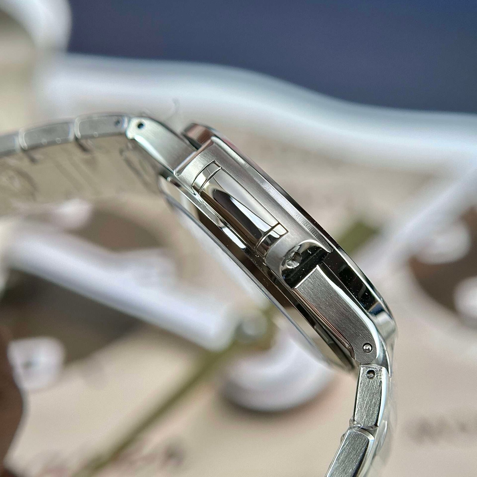 Patek Philippe Replica 11 Watch Nautilus 7118 White With Diamond Bezel Factory 3K 35.2mm - Image 4